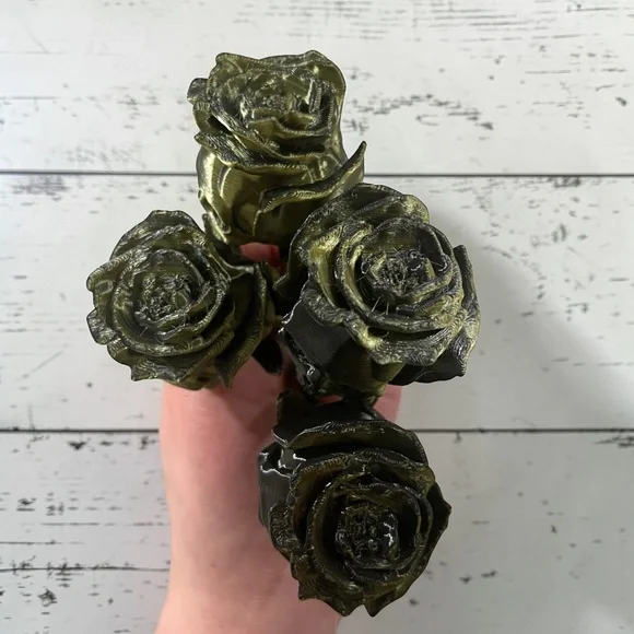 Handcrafted Multicolor Gold-Black Skull Rose (Price for 1) - Picture 8 of 16